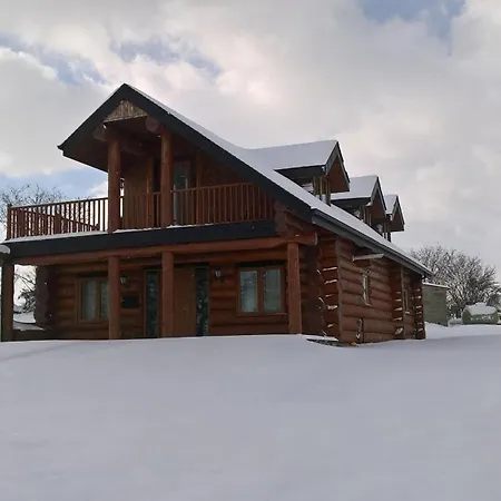 Traditional Scandinavian North American Log Vakantiehuis Ripon
