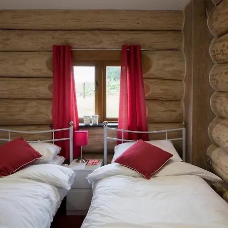 Vakantiehuis Traditional Scandinavian North American Log Ripon