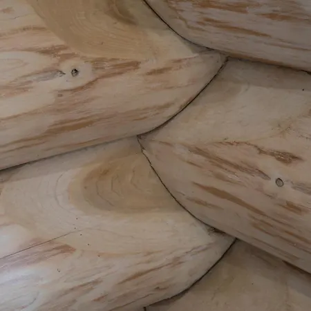 Traditional Scandinavian North American Log Ripon